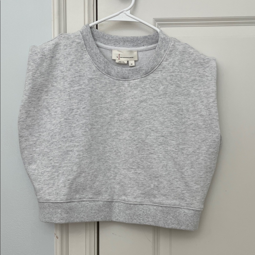 Anthropologie Women’s Heather Grey Cropped Cotten Crewneck